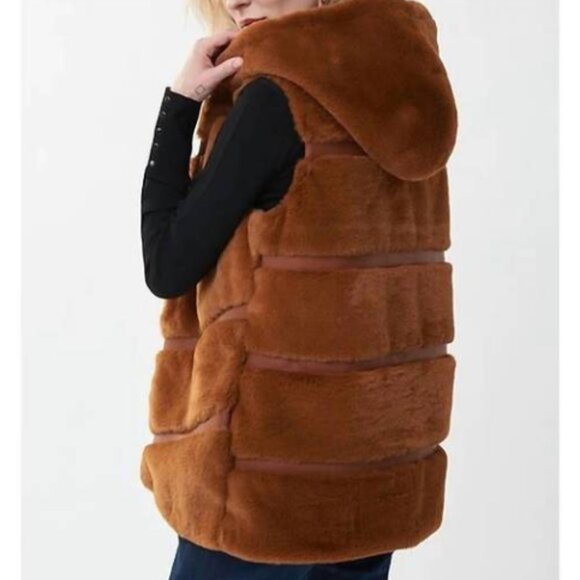 JOSEPH RIBKOFF faux fur vest in maple Size L New - Picture 1 of 8